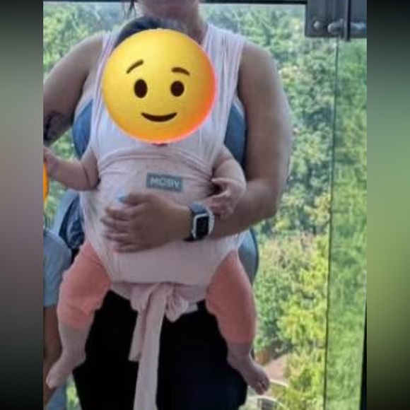 Moby Pink - Picture 3 of 3